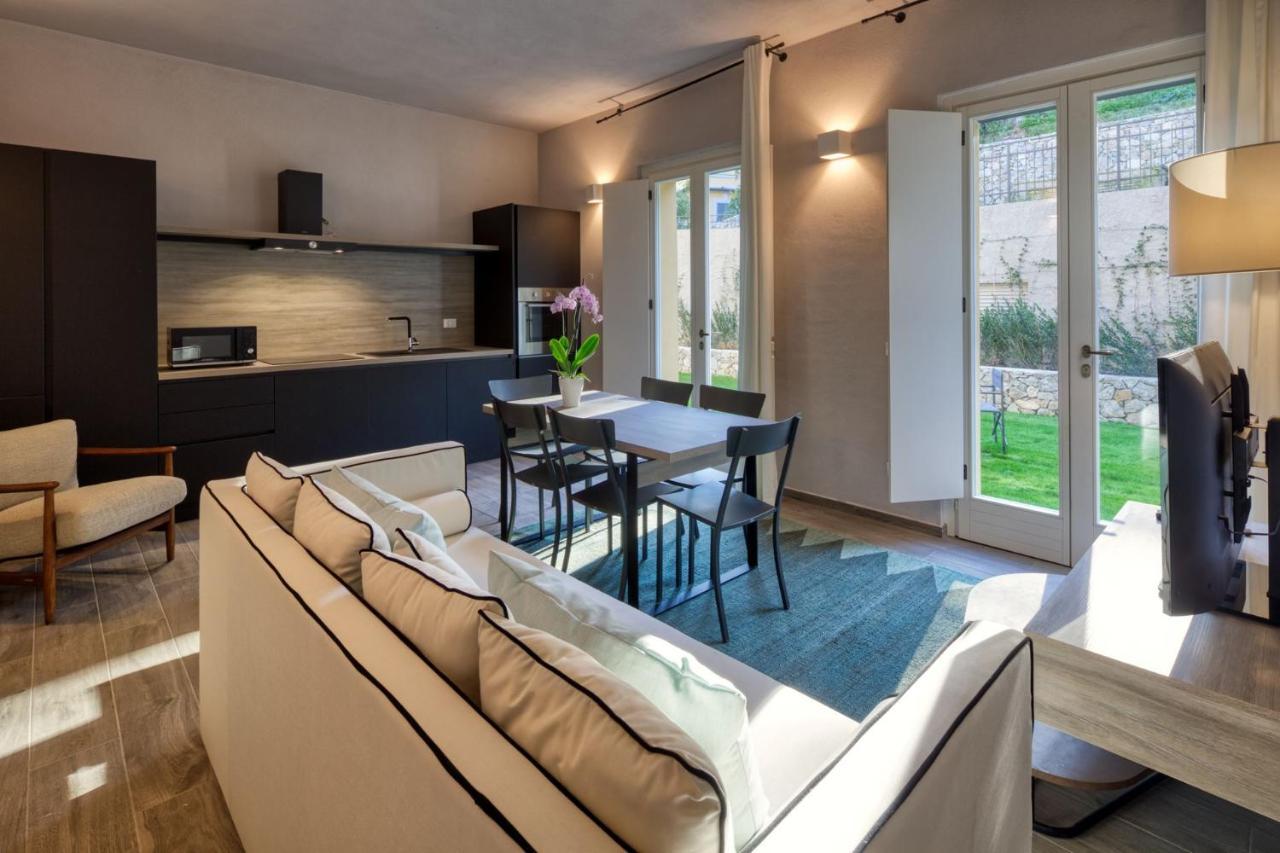 Aparthotel Via Di Francia Arenzano